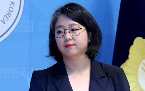 '장관 후보 용혜인 14일'이 남긴 것