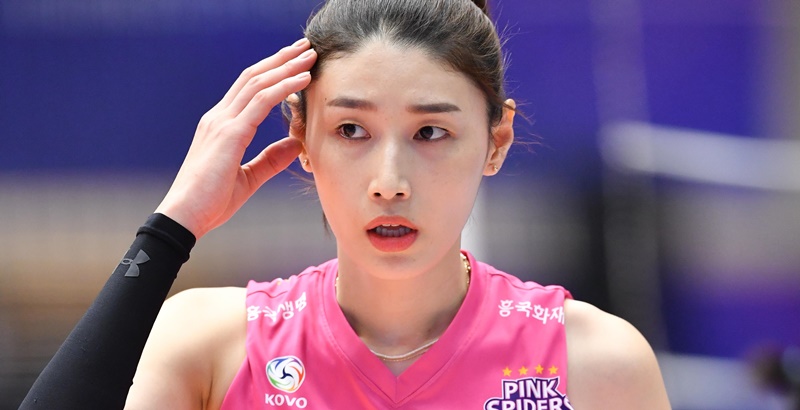 우승해도 못해도 문제 흥국생명 김연경 향한 엇갈린 시선 오마이스타