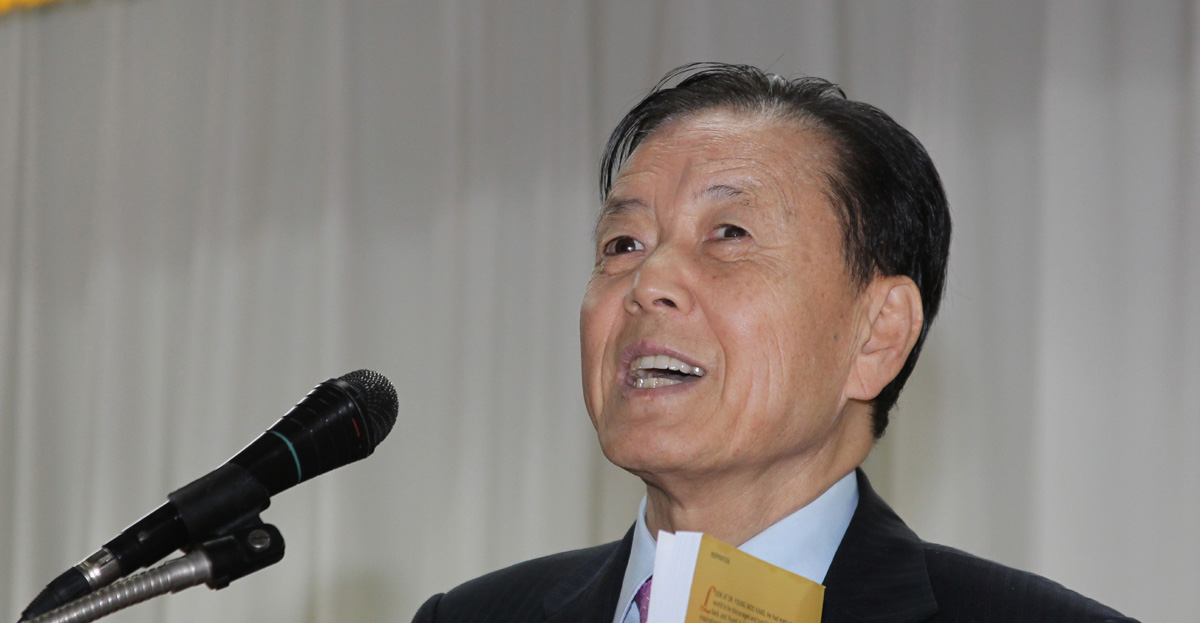 3살 아들의 기도...한국 최초 시각장애인 박사의 감동적인 답변 [커피로... - 뉴스 썸네일 이미지