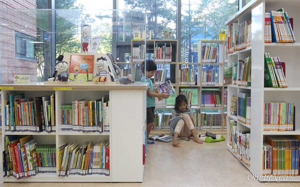  '도봉 기적의 도서관'은 어린이들이 자유로운 상상과 탐험과 발견의 즐거움을 경험하며 자랄 수 있도록 도와주고 있다.