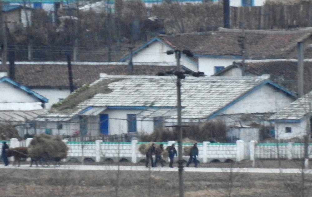  박종철 경상대 교수가 11월 18일 러시아 접경지역인 북한 나진특별시 두만강리의 풍경.