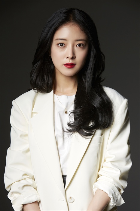  tvN <왕이 된 남자>에서 중전 소운 역을 연기한 배우 이세영. 