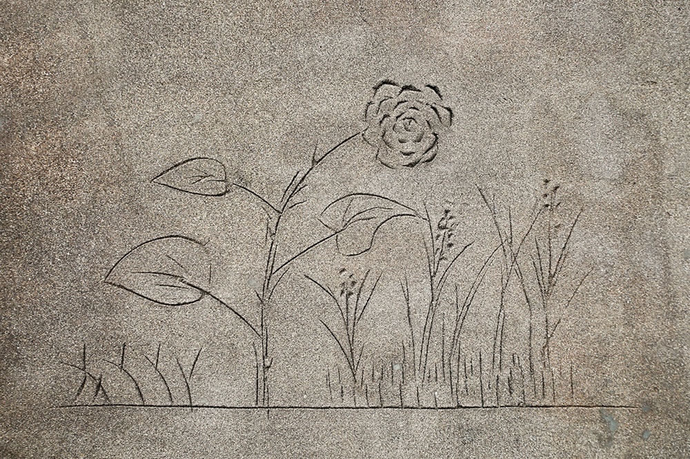 조천리 세멘꽃 조천리 폐가의 정면 우측 벽에 그려진 꽃