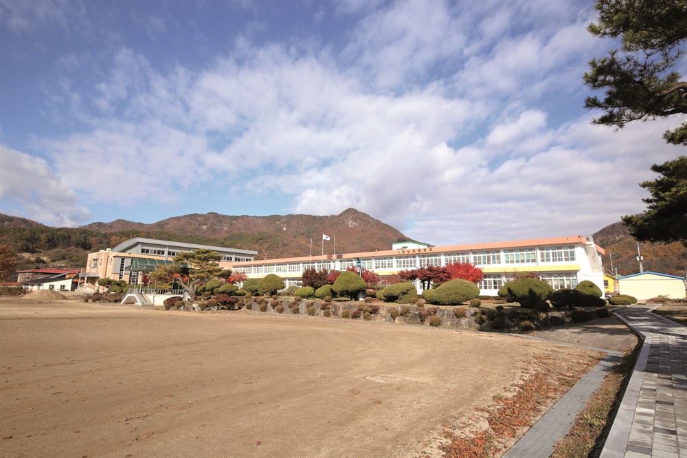  충북 옥천 청산초등학교