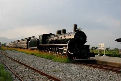한국철도 초창기부터 1960년대까지 운행되었으며 구 곡성역 기찻길에 전시되어 있다.