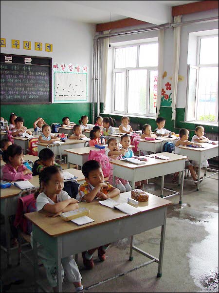 조선족 소학교의 수업 모습 방학 중인데도 보충수업이 한창이다.