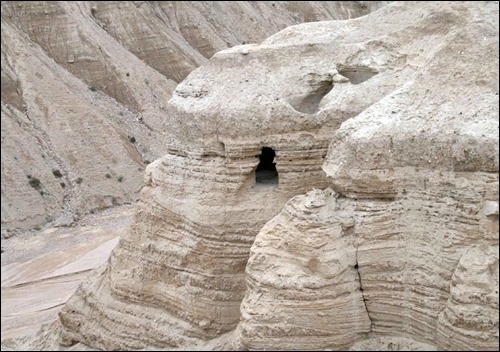 두루마리 고문서가 발견된 11개의 동굴 중 제4동굴