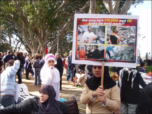 호주와 미국의 이라크 침공을 반대하는 시드니 시위.