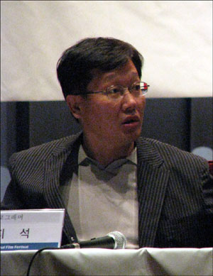 김지석 프로그래머 부산국제영화제 아시아 영화 프로그램을 책임지고 있다. 