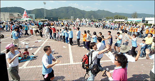  조선일보반대 춘천마라톤대회 행사모습