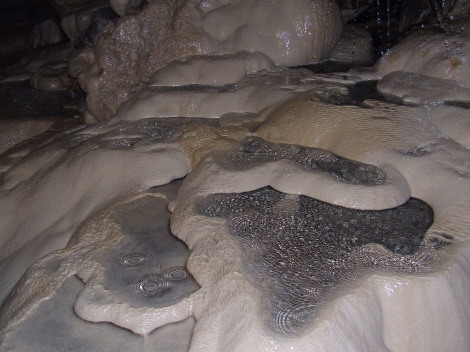 수마깅 동굴 내부 사진-라이스 테라스를 연상시키는 곳