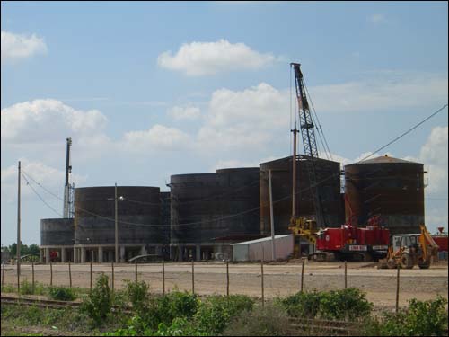 멕시코 북부 쿨리아칸에 위치한 바이오에탄올 공장. 공장 내부 취재는 허락하지 않았다.