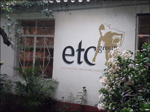 ETC그룹 사무실 멕시코시티에 위치한 이 사무실은 겉으로만 보기에도 환경단체라는 느낌이 들 정도로 정원이 잘 꾸며져 있었다.