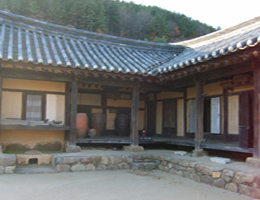 충북 유형문화재 제 220호로 등록되어 있다.
