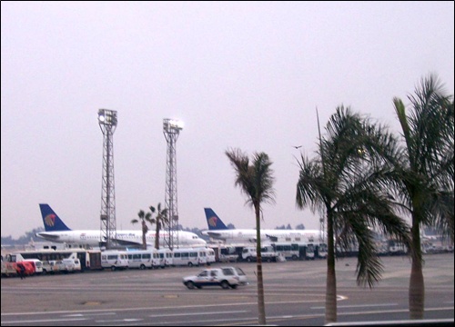 카이로 공항 풍경