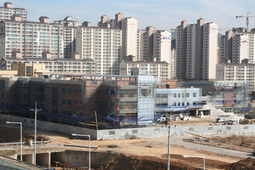 현재 양산물금택지개발 2단계 내에 건축 중인 황산초등학교.