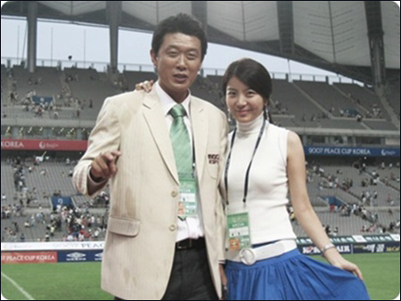 이상윤 해설위원과 함께 한 김양희 리포터 김양희 리포터는 올 시즌 MBC-ESPN이 중계한 경기에서 감초 역할을 톡톡히 했다. 
