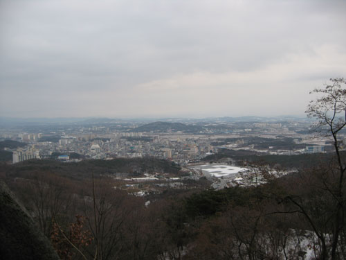 이천시내 삼형제 바위에서 내려다 본 이천시내