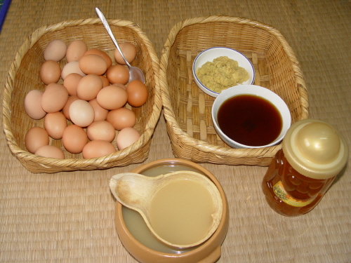 청주,꿀,참기름,계란,생강 오합주는 다섯가지를 섞어서 만드는 보양술이다