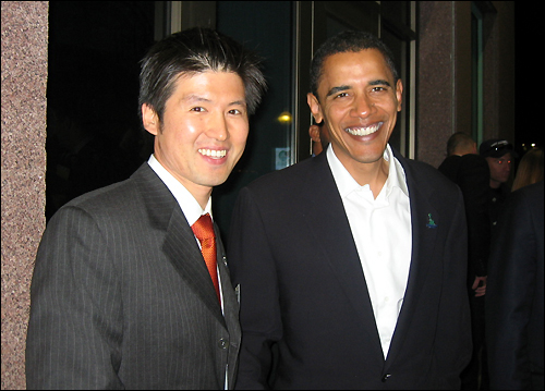 김대용씨는 지난 2006년 뉴저지 호보켄을 찾은 오바마 상원의원과 첫만남을 가졌다. 