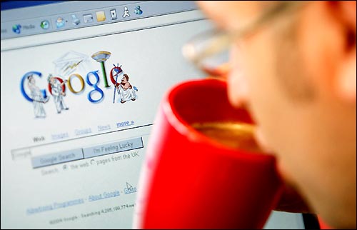 전문가들은 구글의 검색어광고가 불경기에 별 영향을 받지 않는다고 지적한다. 