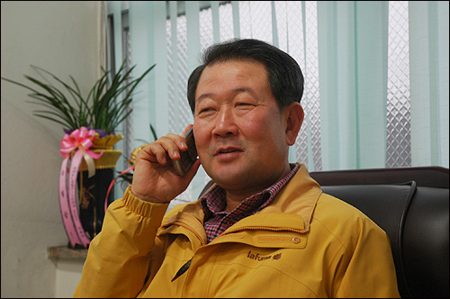 '세 번 구속, 세 번 무죄' 박주선 전 의원이 광주 동구에 총선 출사표를 던졌다. 