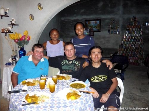 맥주를 사랑하던 Juan 가족과 함께(2007.10.9) .