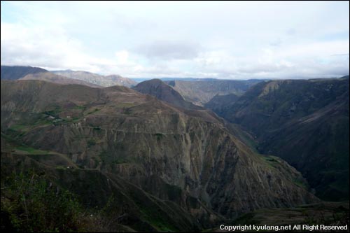 에콰도르 국경으로 향하는 길(2007.10.17).