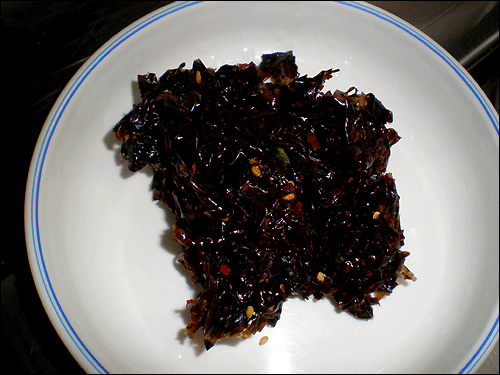 망덕포구 사람들은 김자반을 즐겨 먹는다. 