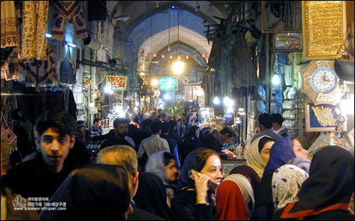 이란의 전통시장 전경
