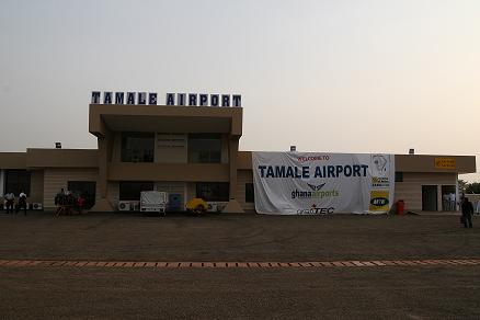 가나 제 3의 도시 타말레 시 타말레 공항. 
