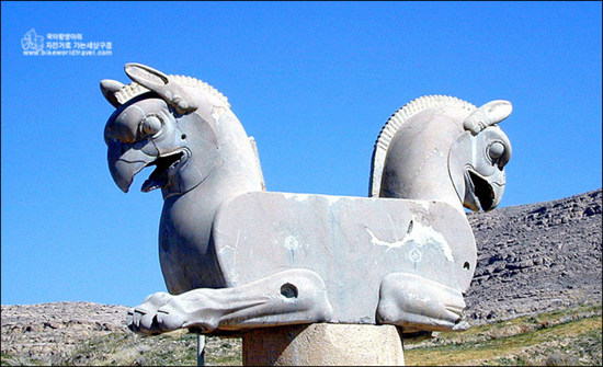 페르세폴리스 유적 풍경
