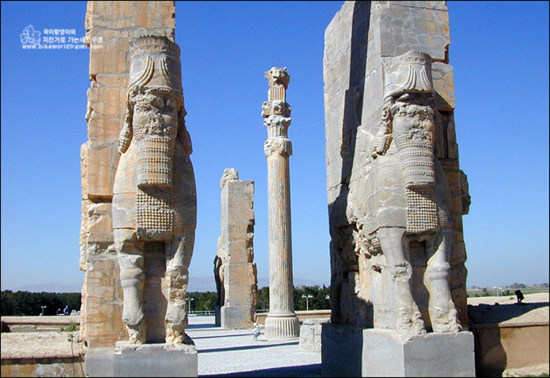 페르세 폴리스 유적 풍경
