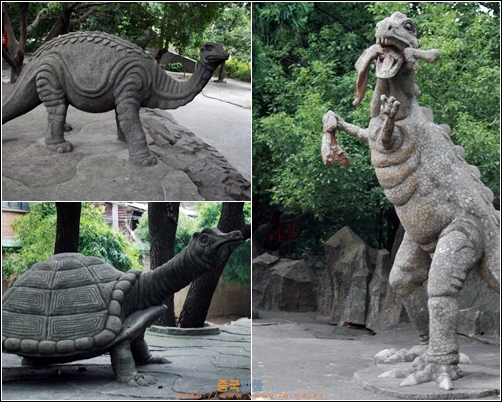푸저우 난공위엔의 호수 주위에 있는 조각상들, 거북이와 코뿔소, 먹이를 뜯고 있는 공룡 등이 있다