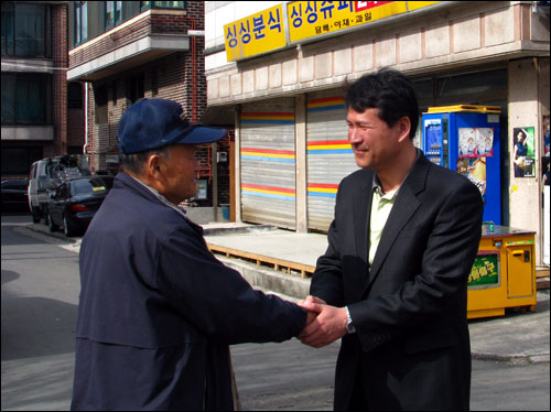 임종인 의원 이 지역 현역 의원인 임종인 후보는 무소속으로 출마했다. 