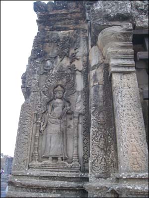 힌두교의 교리를 형상화한 부조
