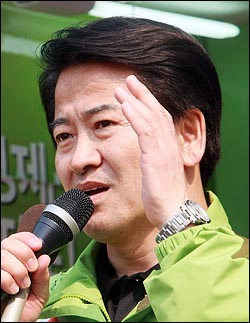 18대 총선 서울 동작을에 출마했던 정동영 통합민주당 후보.