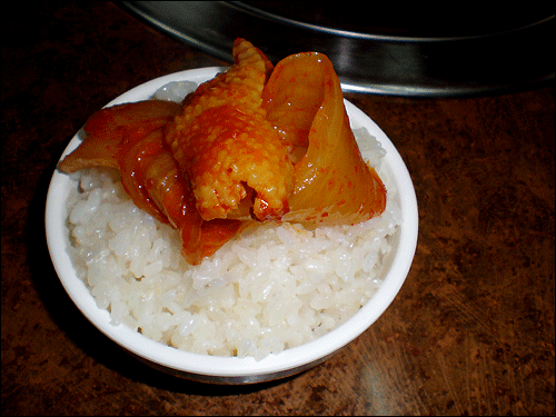 쌀밥 묵은지닭도리탕은 하얀 쌀밥과 먹으면 기가 막히다. 