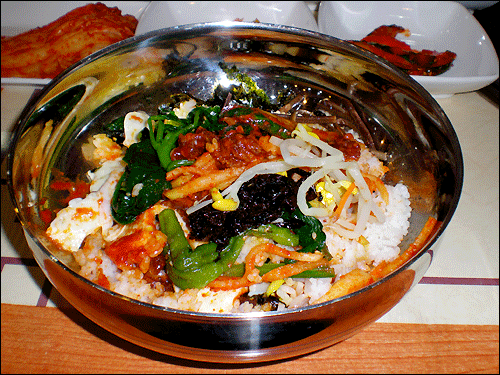 아름다운 맛에 탄성 ‘육회비빔밥’