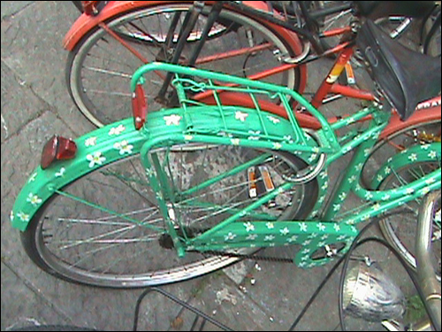 '꽃의 도시' 피렌체를 활보하는 수많은 꽃무늬 자전거들. 도시 사랑도 멋이 될 수 있다.