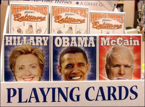 대선 주자들의 얼굴이 카드 게임에도 쓰이고 있다. 