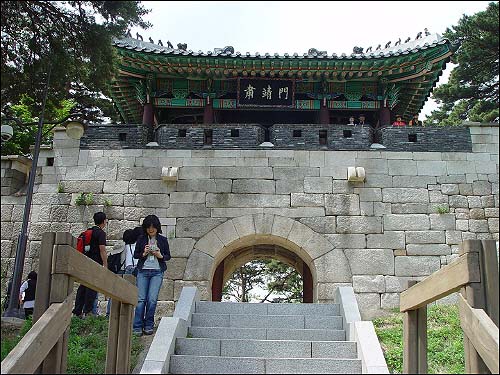 서울 성곽 북대문인 숙정문