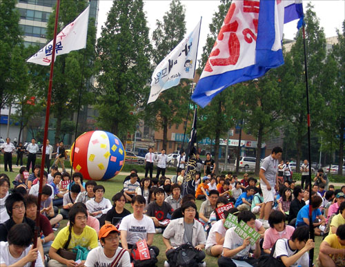 10일 오후 대전 서대전 사거리 시민공원에서 열리고 있는 대학생 행동의 날 행사 