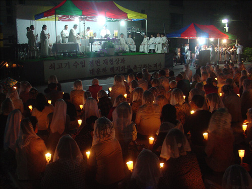 안양 중앙성당에서 진행된 촛불 시국미사