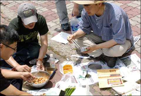 윤봉길 의사의 '도시락 폭탄'을 모르시진 않겠죠?