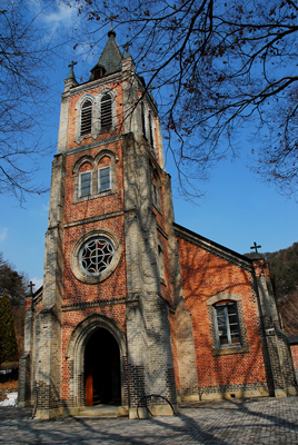 100여년의 역사를 자랑하는 풍수원 성당