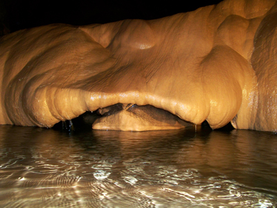 사가다 동굴 내부의 모습