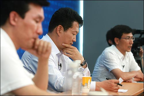 민주당 김민석, 송영길, 안희정 최고위원이 참석한 가운데 18일 오후 서울 상암동DMC 오마이뉴스 스튜디오에서 대담이 진행되고 있다.