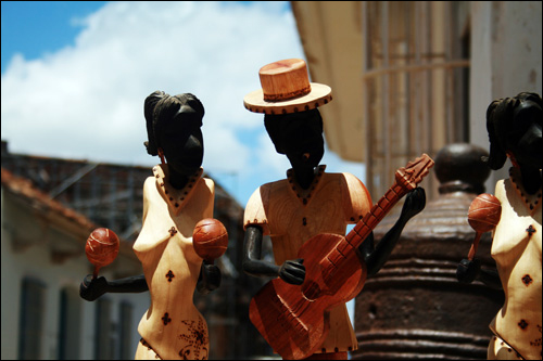 춤과 노래를 사랑하는 쿠바의 국민성이 그대로 드러난다.