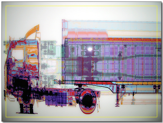 비엔날레에 전시된 작품, 트럭을 대상으로 하여 칼라 투시도를 보여준다